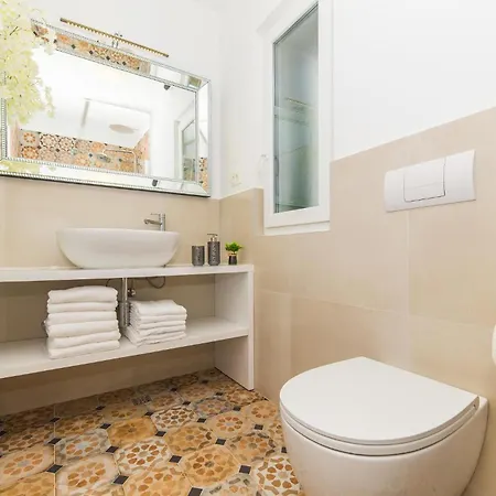 Holiday home Stunning In With Wifi