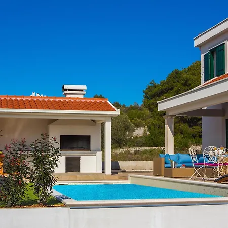 Stunning In With Wifi