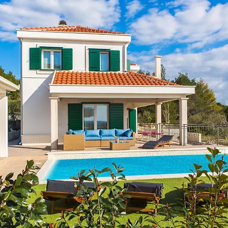 Stunning In With Wifi Primošten