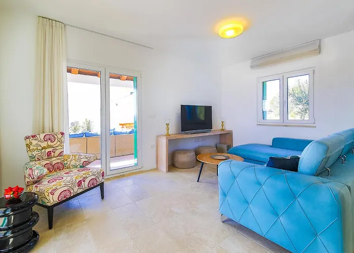 Stunning In With Wifi Holiday home Primosten