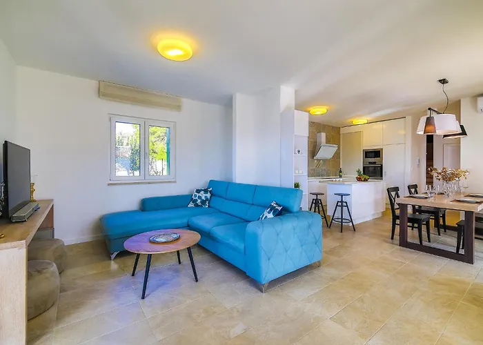 Stunning In With Wifi Primosten